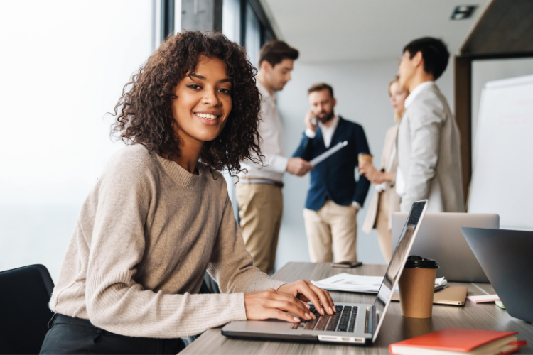 Administracao Entenda As Diferencas Entre O Tecnico E A Graduacao