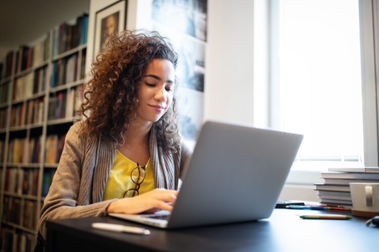 Cursos De Atualização Categorizados Cursos Livres Geram Aprendizado Contínuo Em Saúde