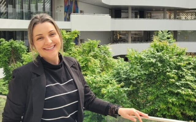 Da Assistência Ao Ensino Conheça A Trajetória Da Enfermeira Fernanda Dos Santos